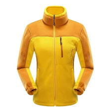 Load image into Gallery viewer, Outdoor Hiking Winter Soft-shell Fleece Jacket