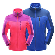 Load image into Gallery viewer, Outdoor Hiking Winter Soft-shell Fleece Jacket