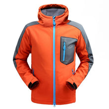 Load image into Gallery viewer, Waterproof Men Hiking Softshell Jacket